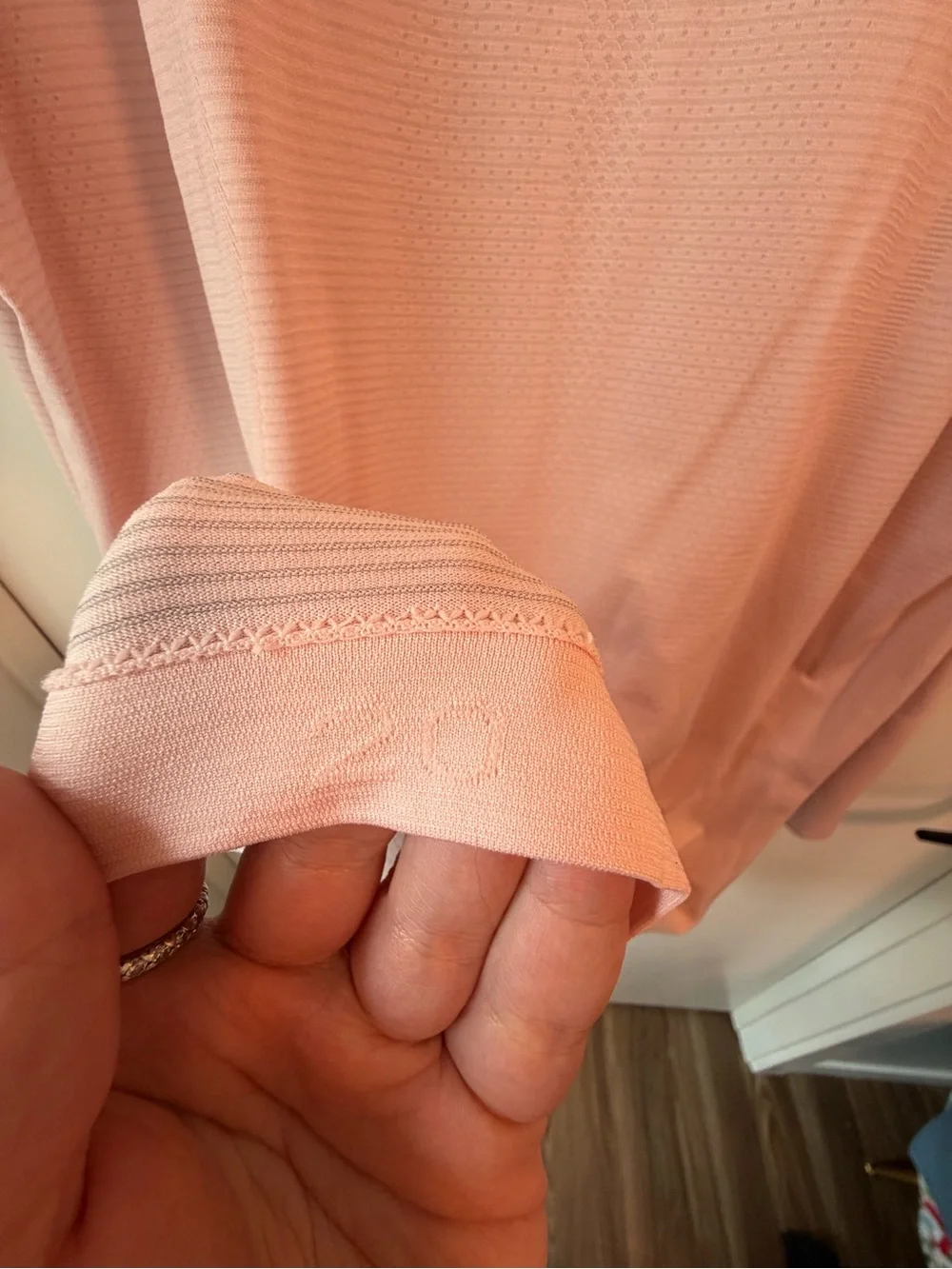 LULULEMON SWIFTLY TECH LONG-SLEEVE SHIRT size 20 - Picture 5 of 5